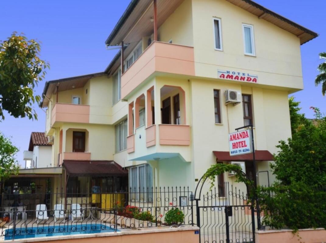 Amanda Hotel Transfer