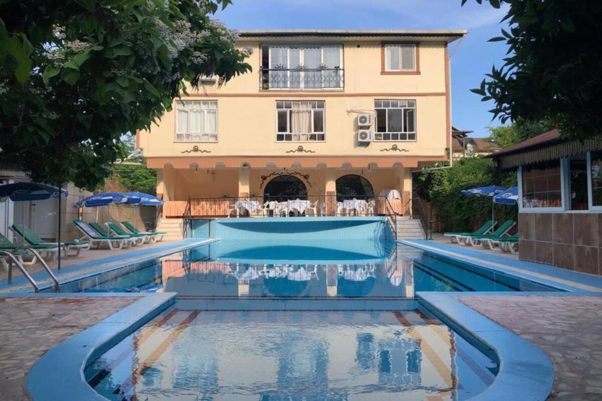 Kromer Garden Hotel Transfer