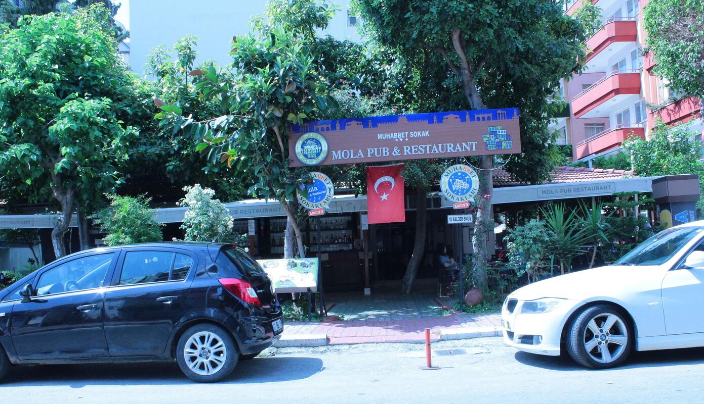 Mola Hotel Transfer