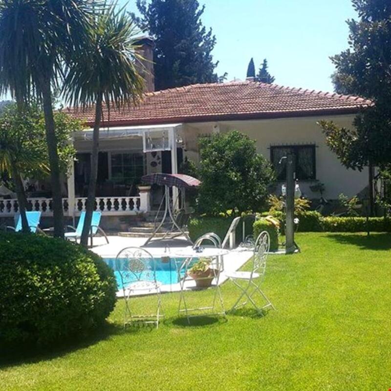 Ray Classic Villa vip transfer
