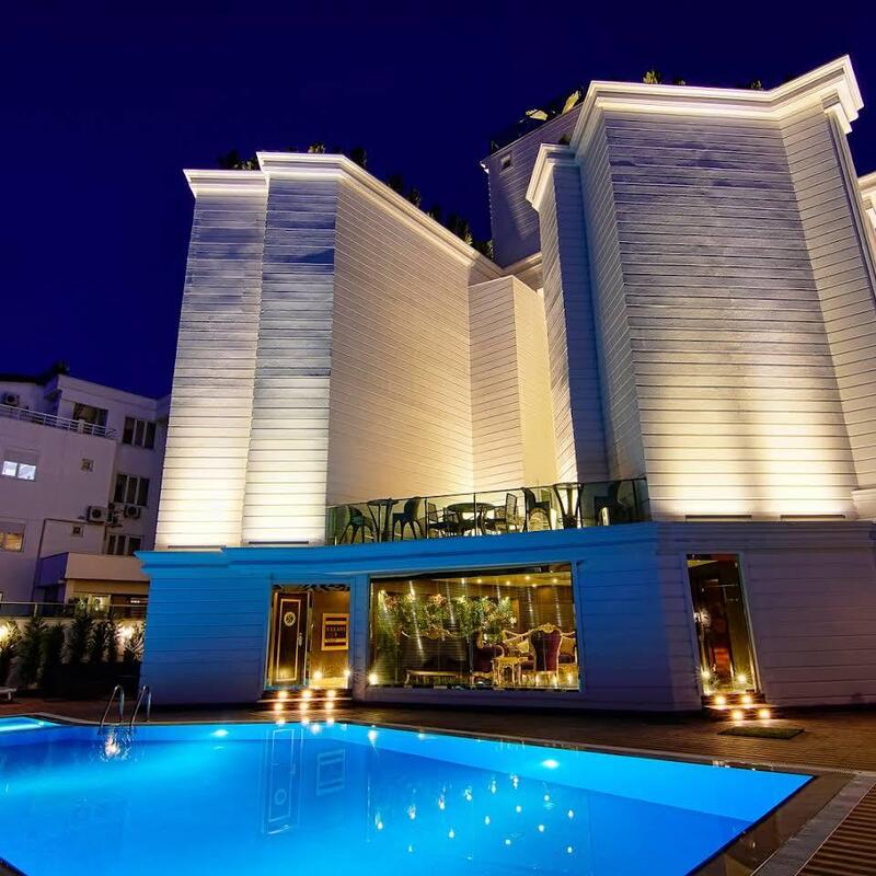 S White Hotel Transfer