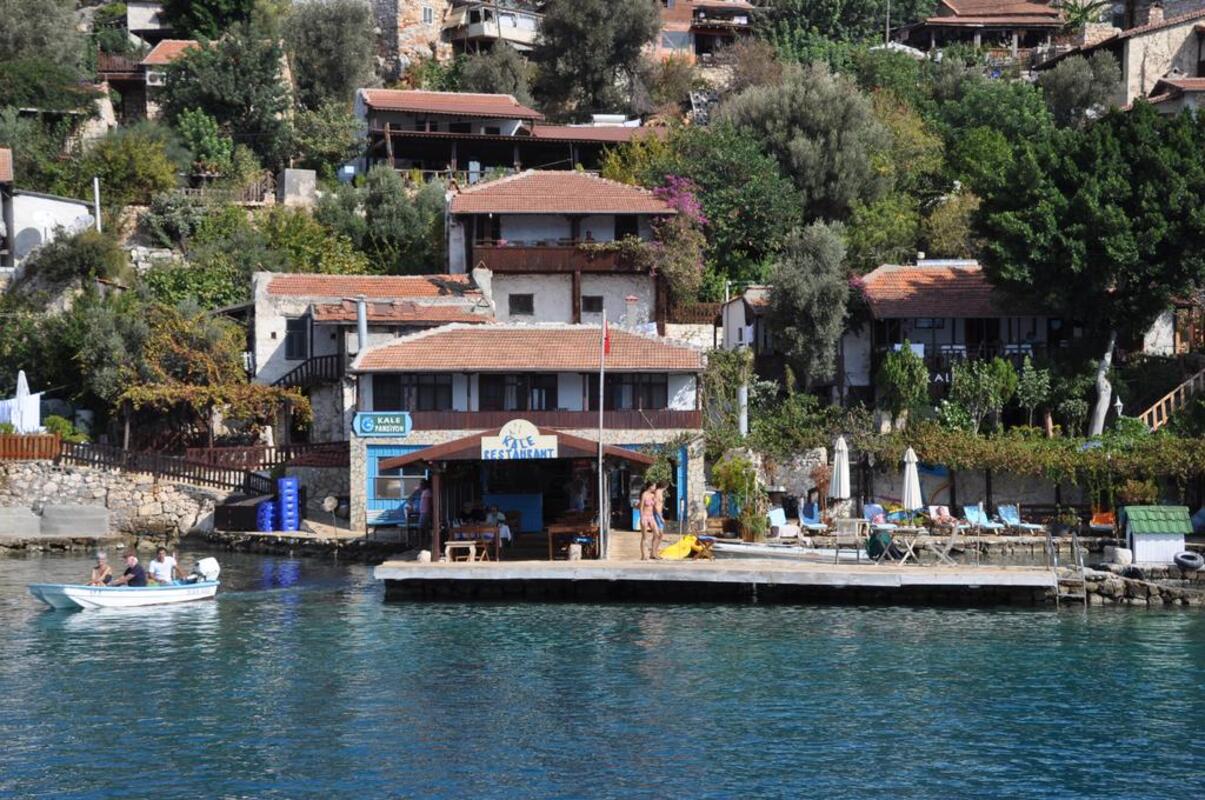 Simena Pension vip transfer