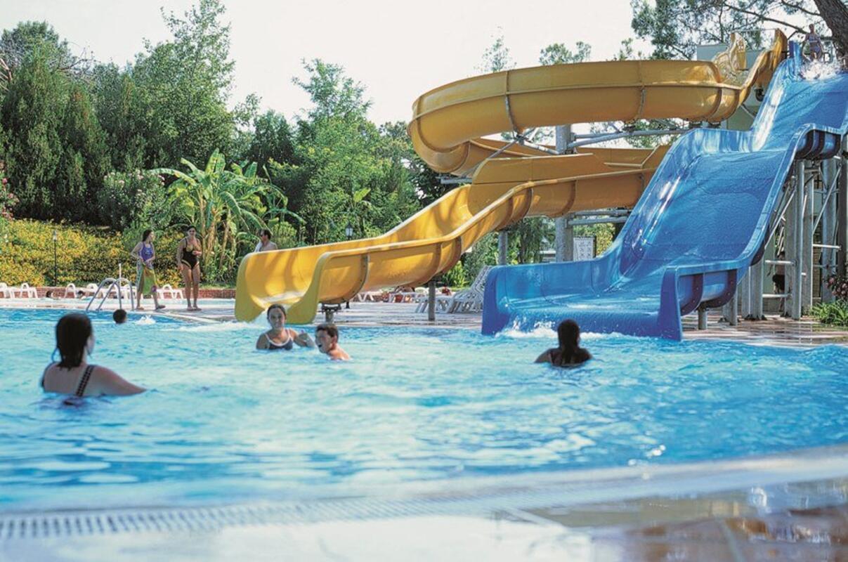 Turkiz Apart Kemer vip transfer