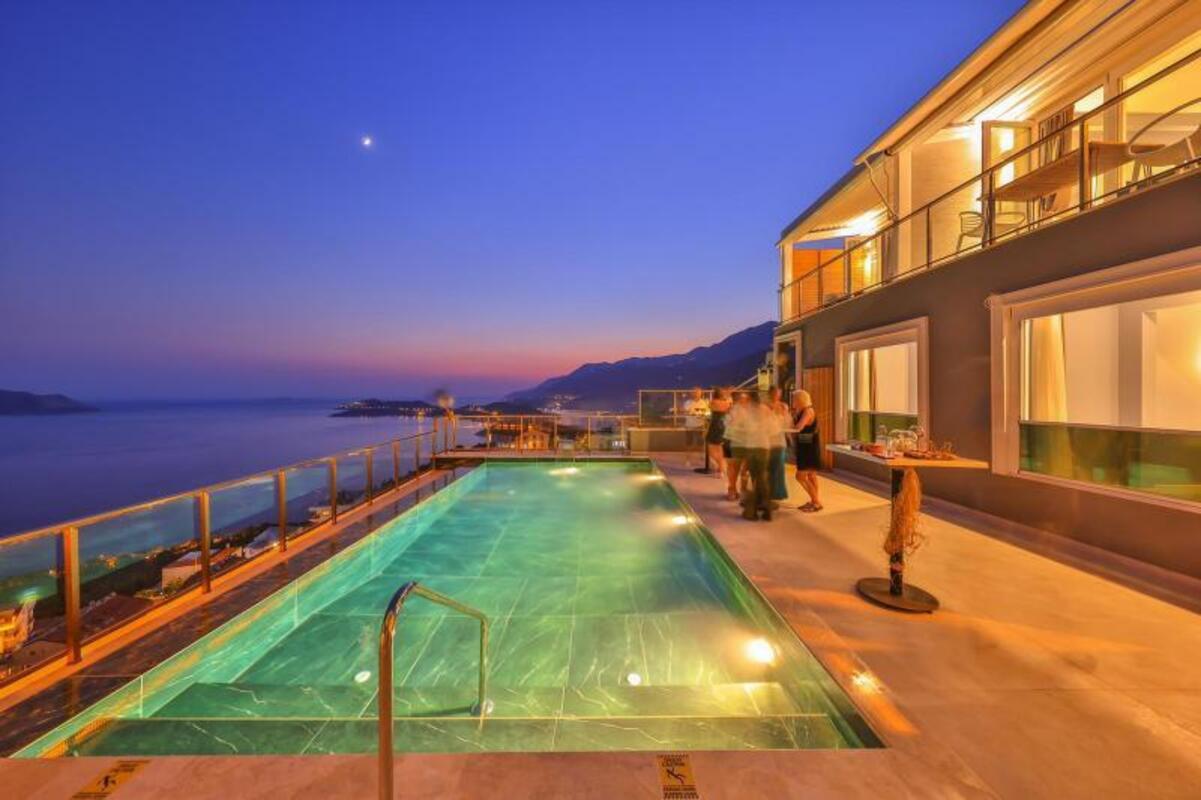 Un Amor vip transfer