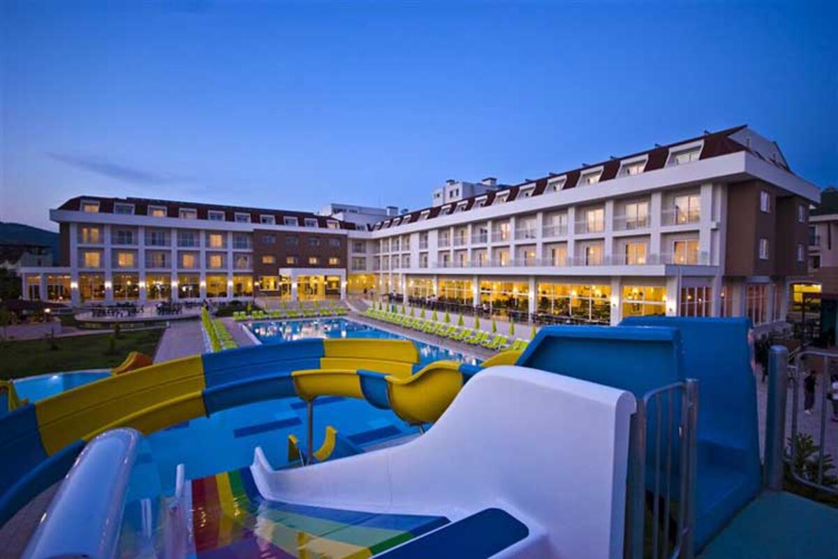 White Lilyum Hotel vip transfer