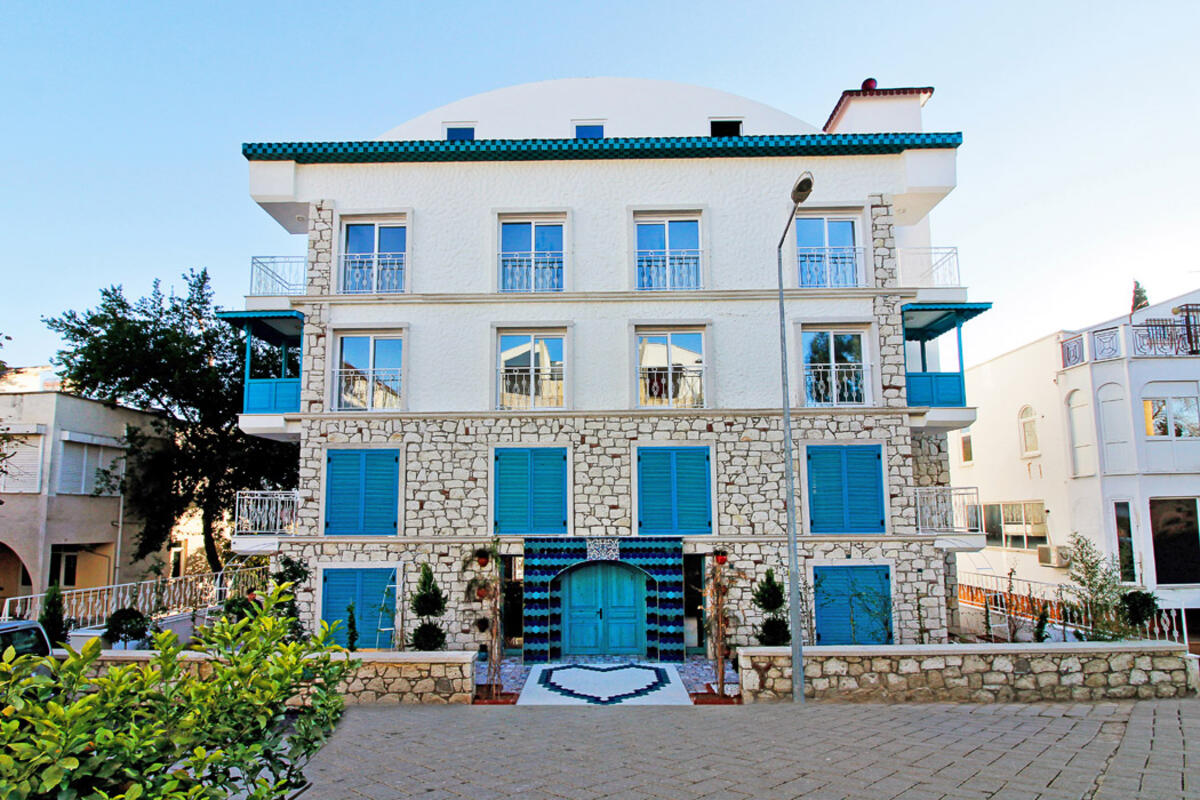 Yazar Lara Hotel vip transfer